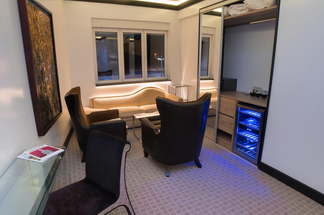 Andromeda Downtown Suites Atenas Exterior foto