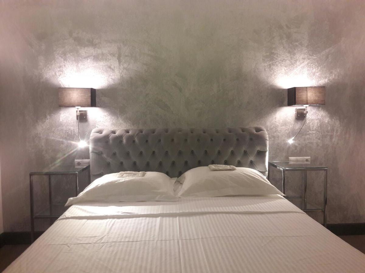 Andromeda Downtown Suites Atenas Exterior foto