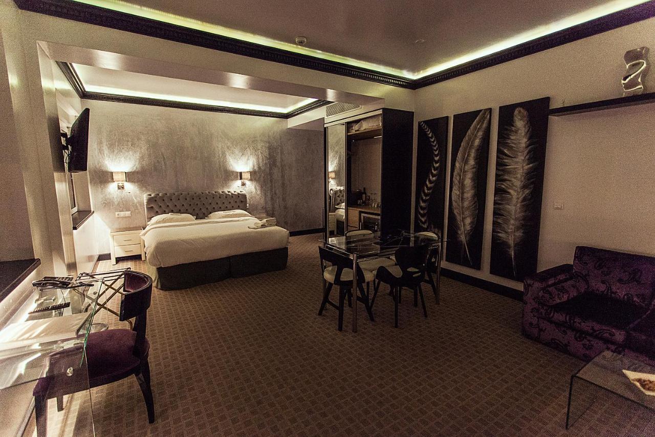 Andromeda Downtown Suites Atenas Exterior foto